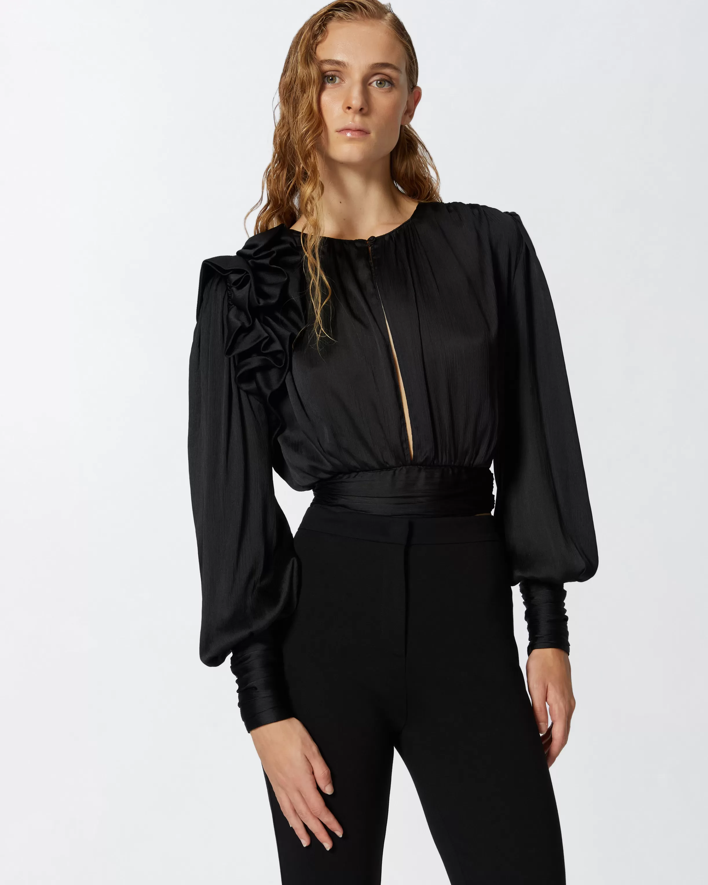 Flash Sale Blusa cropped in satin con applicazioni Camicie E Bluse | Bluse